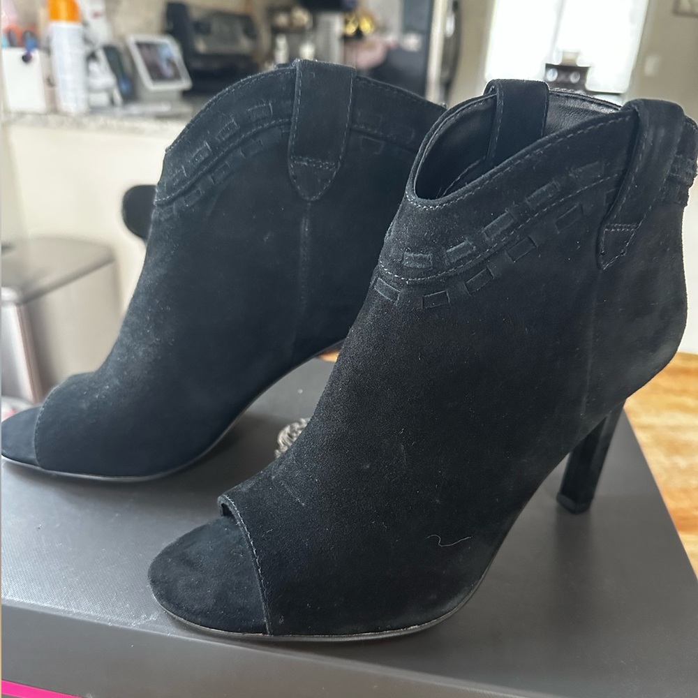 Vince Camuto new♠️
